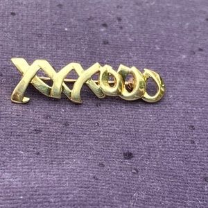 18k gold Tiffany & Co “Hugs and Kisses”  XXXooo pin by Paloma Picasso